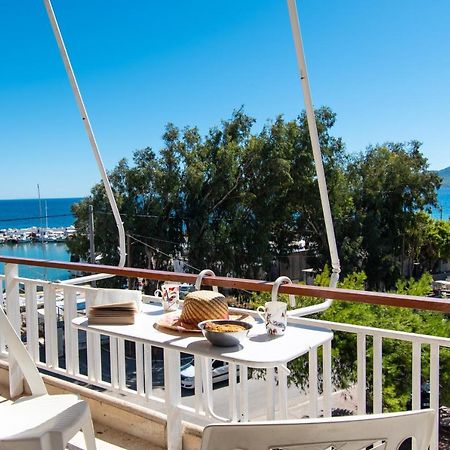 Lavish & Spacious Apt With Stunning Seaview, 10 Min Ath Airport Луца Экстерьер фото